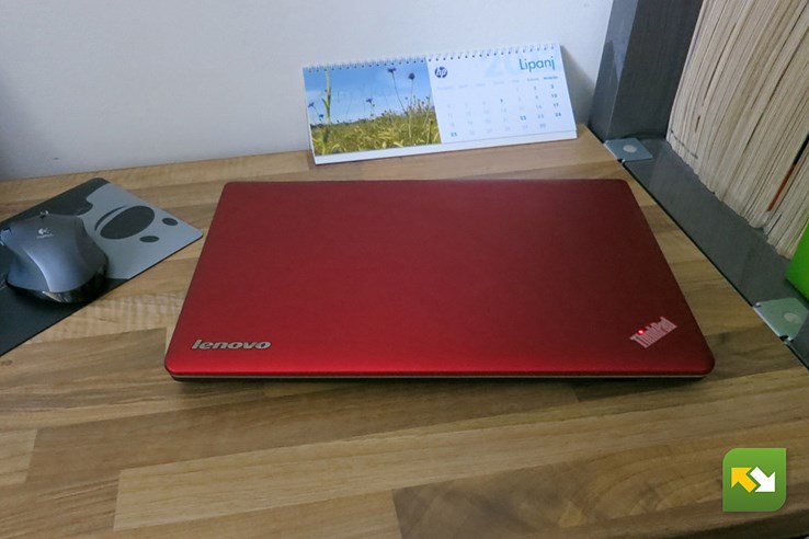 Lenovo Thinkpad Edge (1).jpg